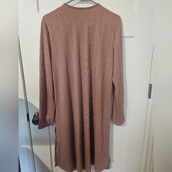 Maurices Long Ribbed Cardigan in Dusty Pink - Picture 3 of 10